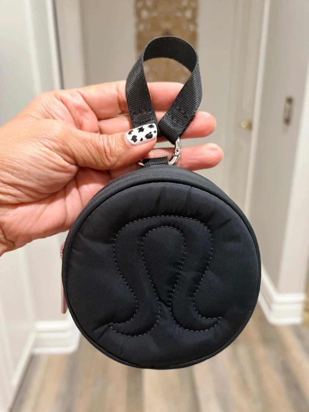 Lululemon Logo Pouch Black